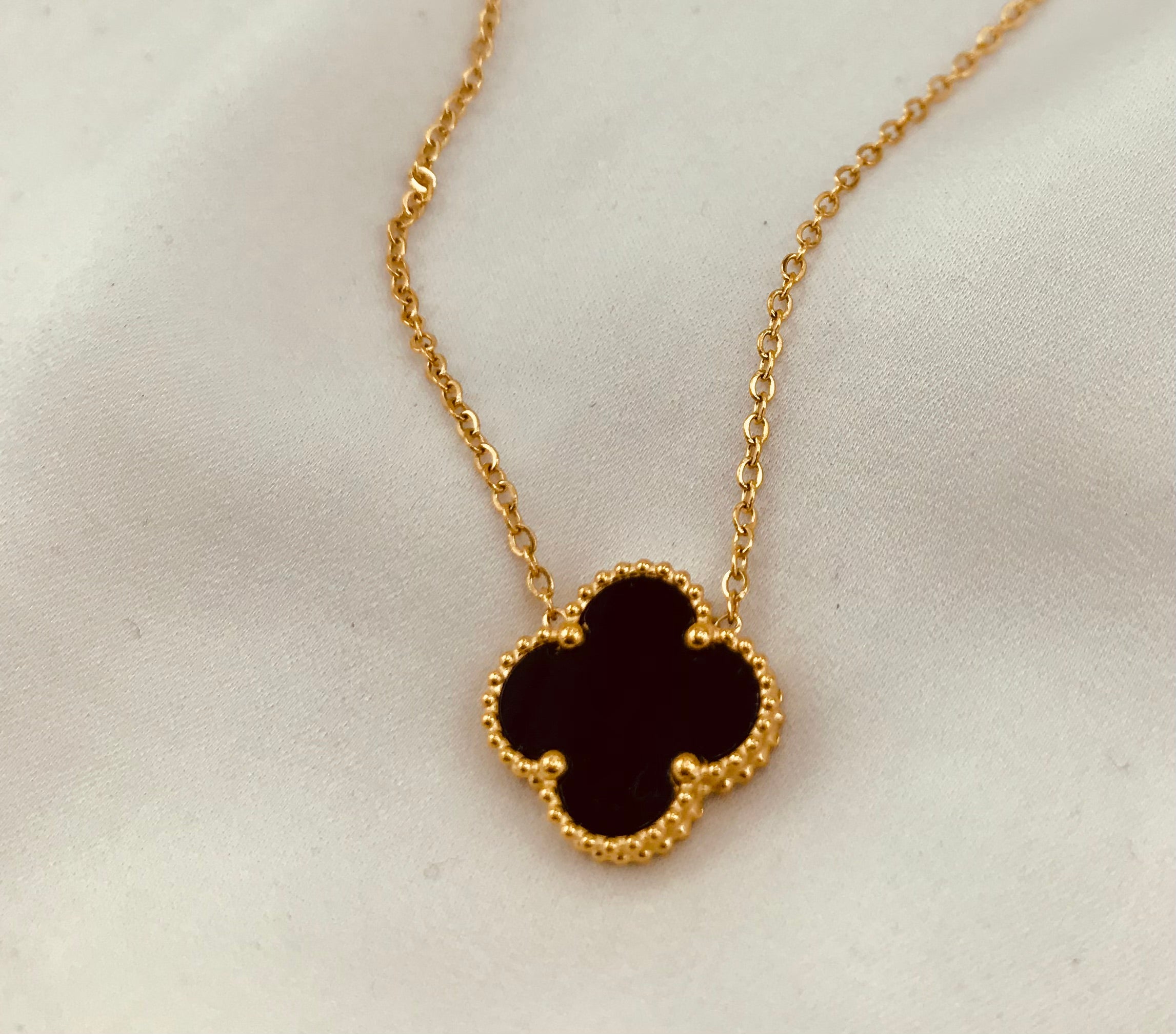 Flower necklace